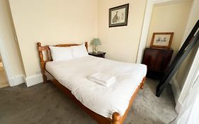 Convenient 3Br Flat On Leith Walk